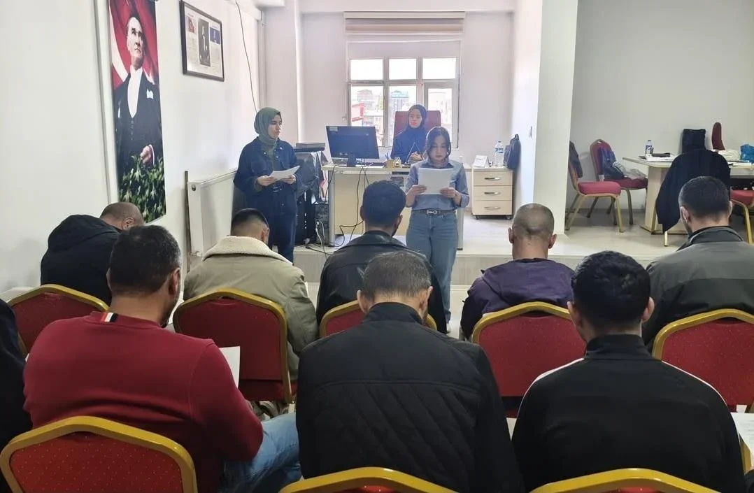 Kars’ta denetimli serbestlik yükümlülerine yönelik psikolojik danışma çalışması