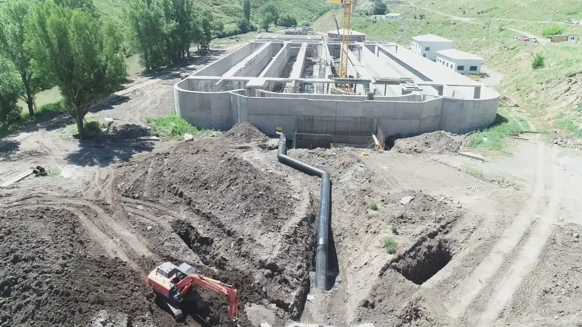 Kars'ta Atıksu Toplama ve Arıtma Tesisi çalışmaları devam ediyor