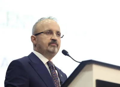 İçişleri Bakan Yardımcısı Turan: AK Parti, milletin Türkiye hayaline giydirilen “deli gömleğinin” yırtılmasıdır