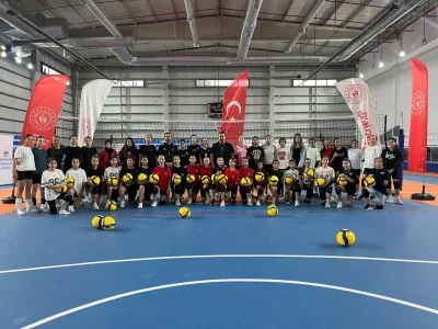 Beypazarı’nda yeni spor salonunda ilk antrenman yapıldı